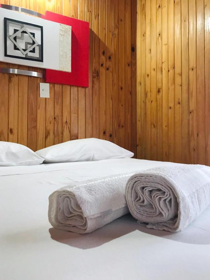 El Pindo Iguazu Aparthotel Puerto Iguazu Bagian luar foto