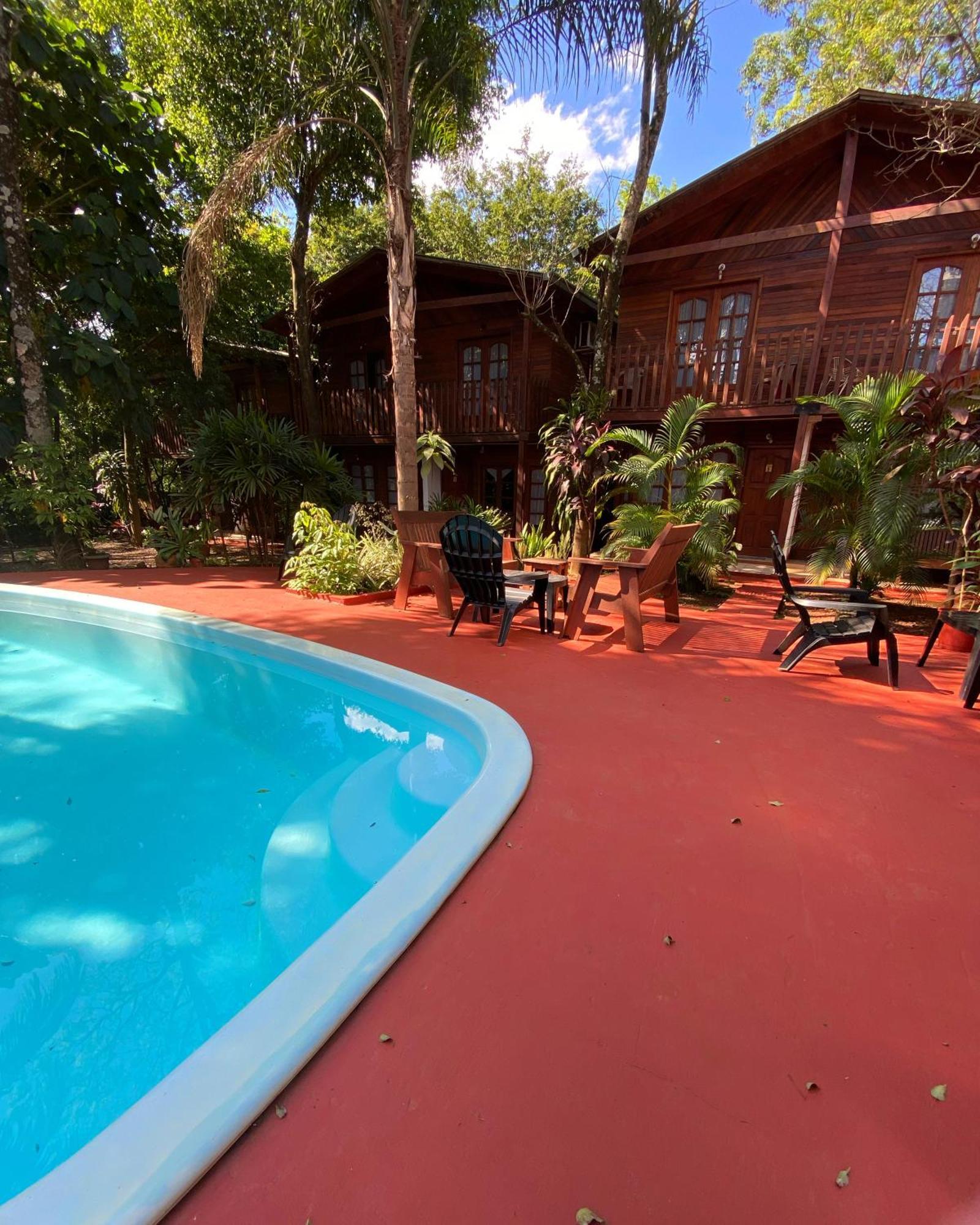 El Pindo Iguazu Aparthotel Puerto Iguazu Bagian luar foto